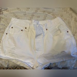 Levi’s premium white denim shorts